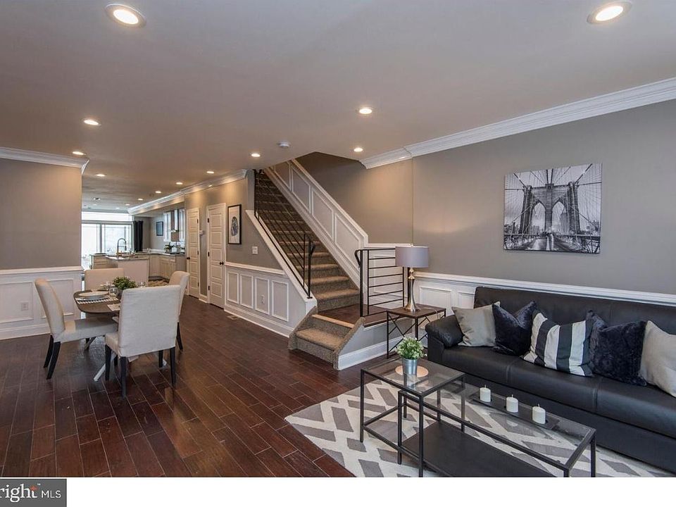 2nd image of 213 Jordan View Dr
