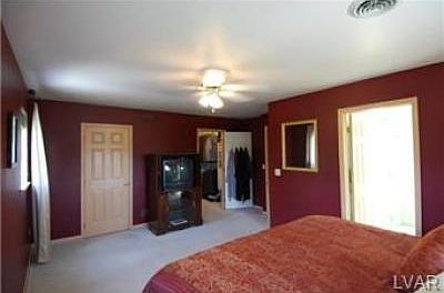 3rd image of 692 Dogwood Ln