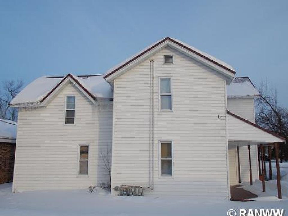2nd image of 110 Moore St