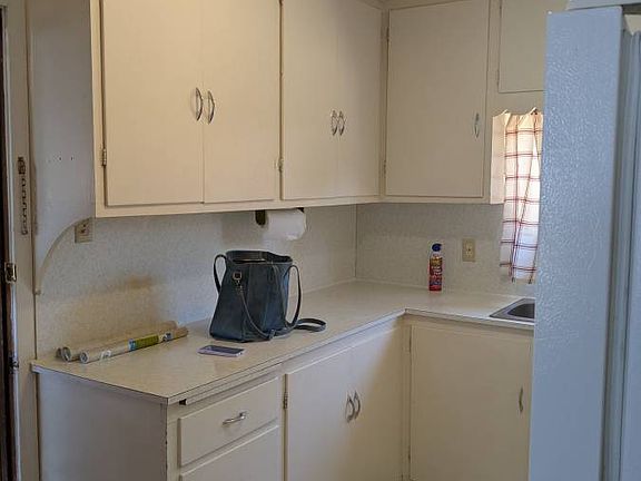 3rd image of 2245 Union St