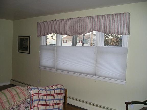 3rd image of 16 Gem Ave