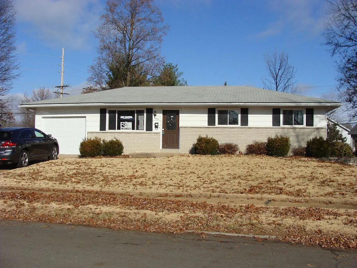 565 Benne Dr photo 1