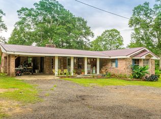 494 River Rd, Ellisville, MS 39437