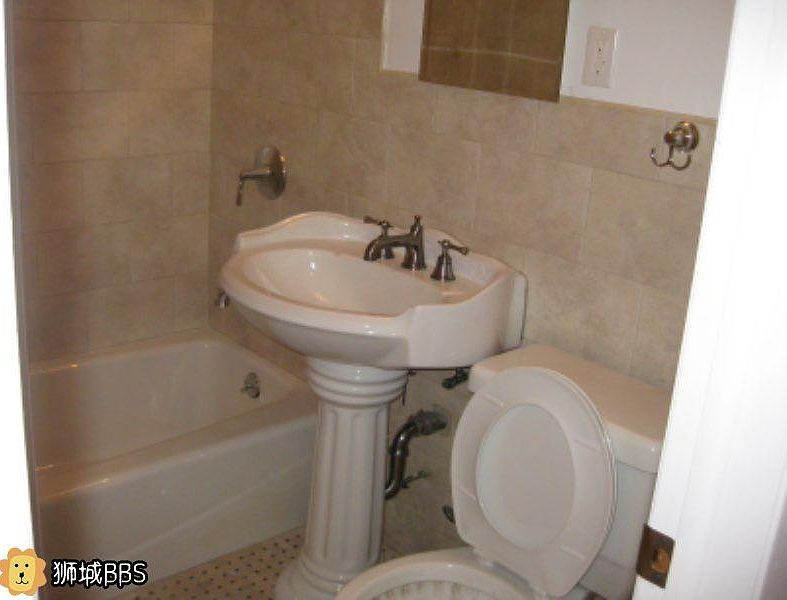 2nd image of 8206 138th St Floor 1