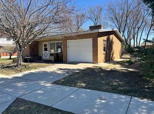 609 Pulaski Pl, Stevens Point, WI 54481