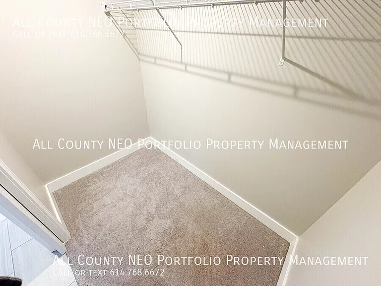 1383 N Grant Ave — Photo 24