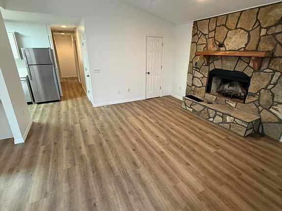 3rd image of 2601 Poplar Springs Dr