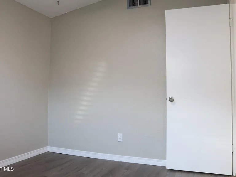 6704 La Cadena Dr — Photo 30