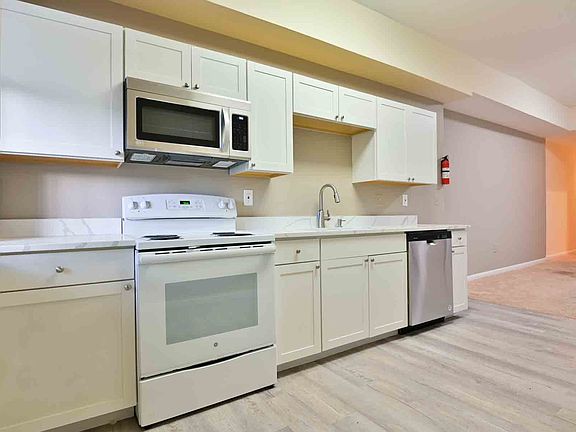 3rd image of 234 P St NW #A