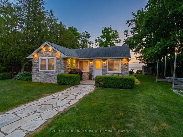 131 Minnetonka Rd, Innisfil, ON L9S 2V8