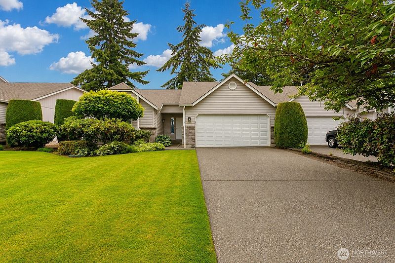 5th image of 12702 -12704 119th Street Ct E