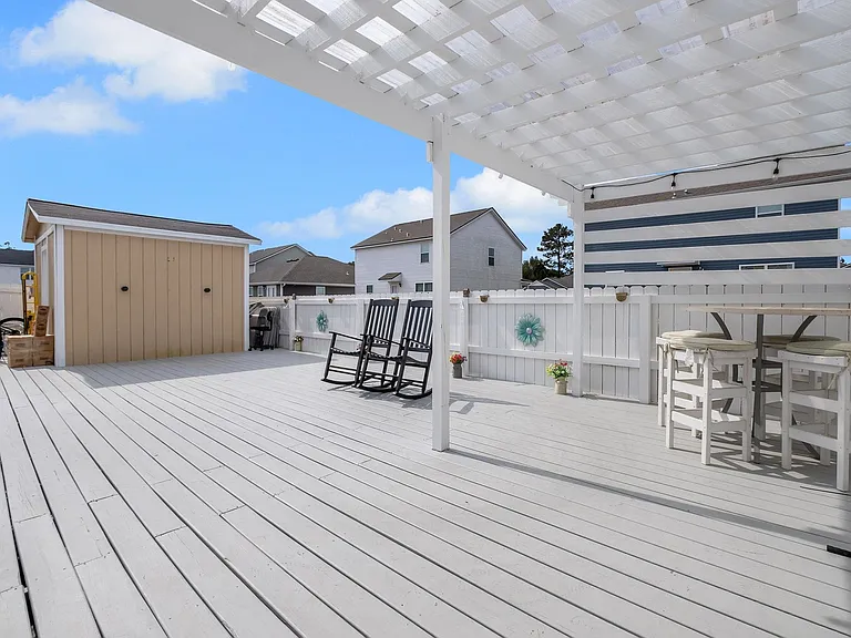 4800 Silent Creek Ln — Photo 45
