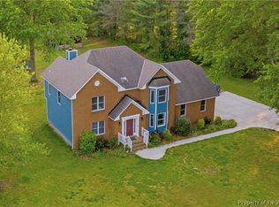 207 Crescent Dr, Williamsburg, VA 23188