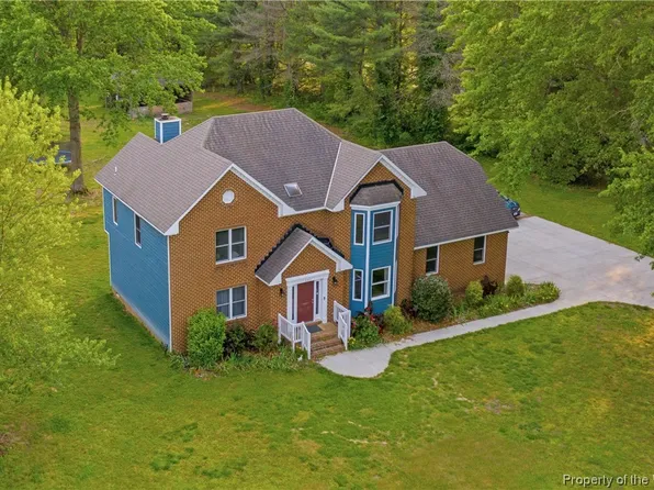 207 Crescent Dr, Williamsburg, VA 23188