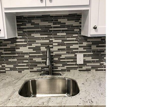 4th image of 2050 Beatrice Ct #3