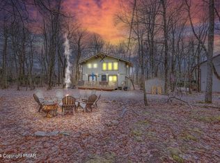 97 Pineknoll Dr, Lake Harmony, PA 18624