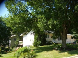 405 Kelley Ct, Springville, IA 52336