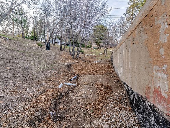 4th image of 70 Panorama Rd #A