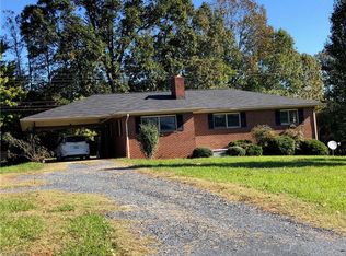7234 Flint Hill Rd, Sophia, NC 27350