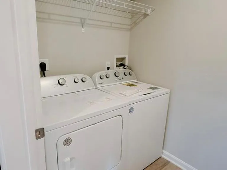 8 Lismore Pl — Photo 11