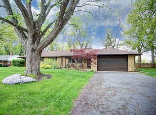 2067 Bonnie Dale Dr, Bellbrook, OH 45305