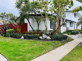 256 16th Pl #A, Costa Mesa, CA 92627