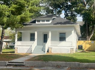 1160 S Maple St, Carthage, MO 64836
