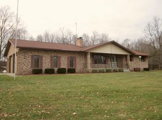 2716 Lakeshore Rd, Harbor Beach, MI 48441