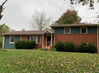 1004 Dickens St, Greenbrier, TN 37073