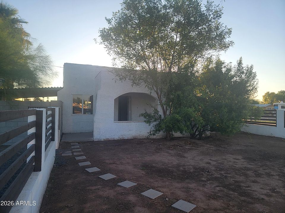1st image of 2102 N 26TH Place