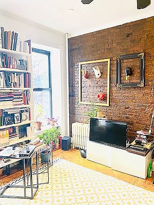 2nd image of 65 Hancock St #2
