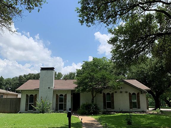 2nd image of 1456 Wind Cave Cir