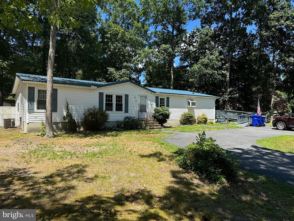1st image of 32523 E Baltimore Ct