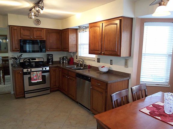5th image of 8361 Lakevalley Dr