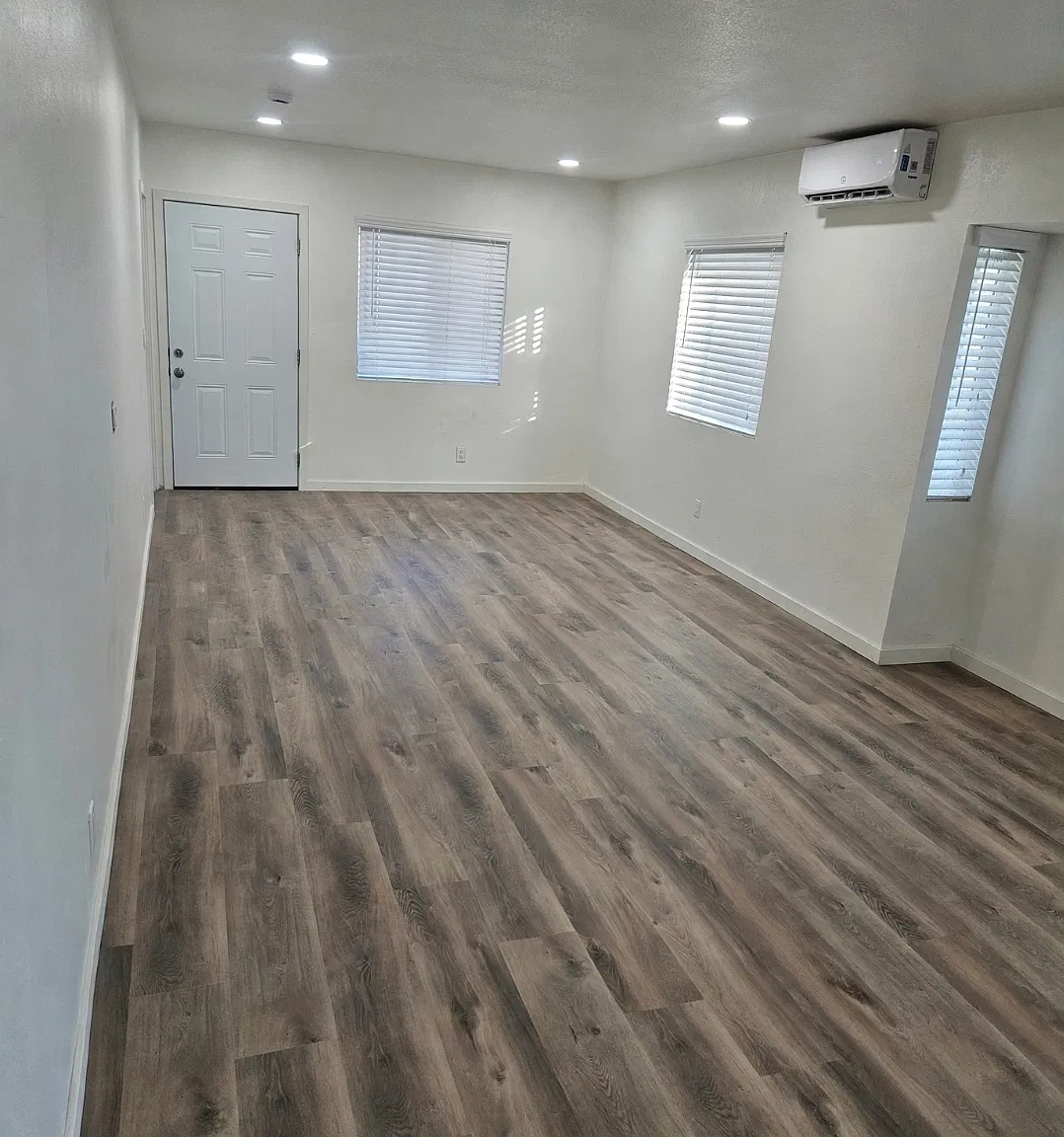 2 bed, $2,500 — Photo 2