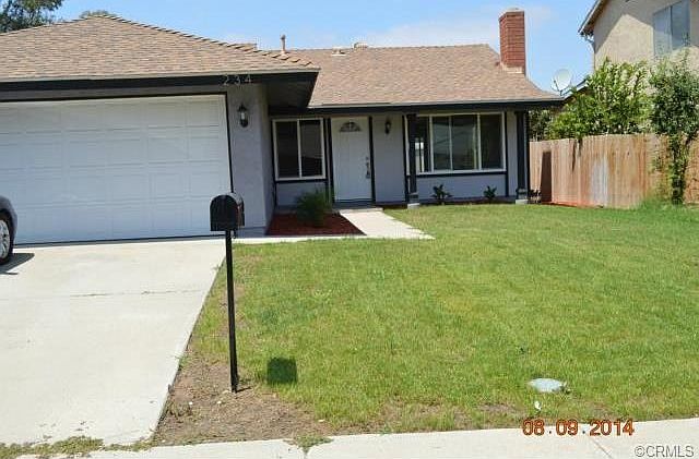 Front view of the house.