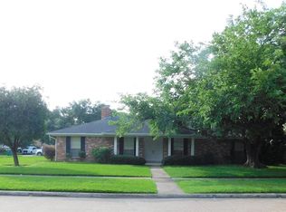 2708 Shakespeare St, Pearland, TX 77581