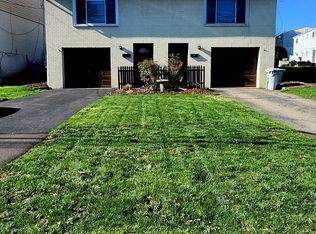 82 Seavey Rd, Pittsburgh, PA 15223