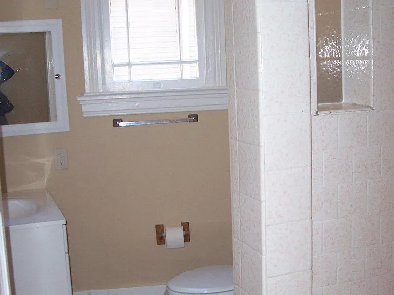 929 Taylor Ave #C — Photo 5