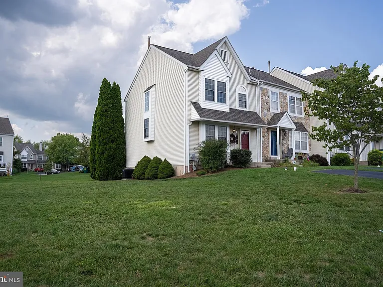 625 Longwood Rd #625 — Photo 3