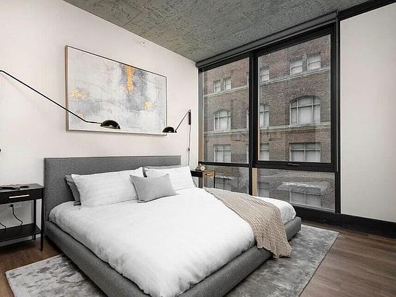 4th image of 1465 S Michigan Ave #G