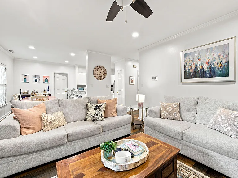 3200 Selwyn Farms Ln #1 — Photo 5