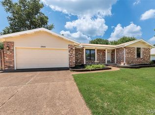 2846 Bee Tree Ln, Saint Louis, MO 63129