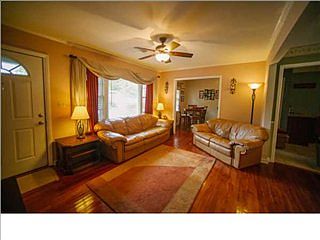 5th image of 4415 Ventura Dr