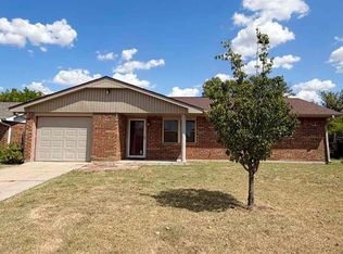 116 SW 69th St, Lawton, OK 73505