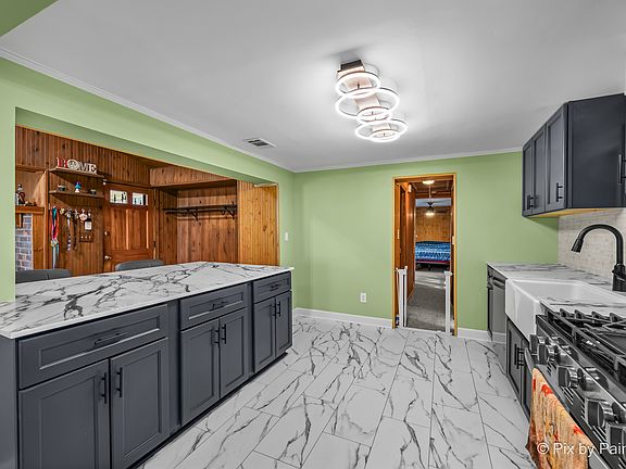 3rd image of 208 Opatrny Dr