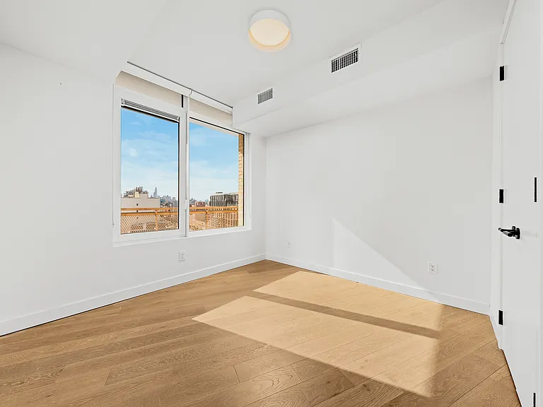 828 Metropolitan Ave #3Q — Photo 7