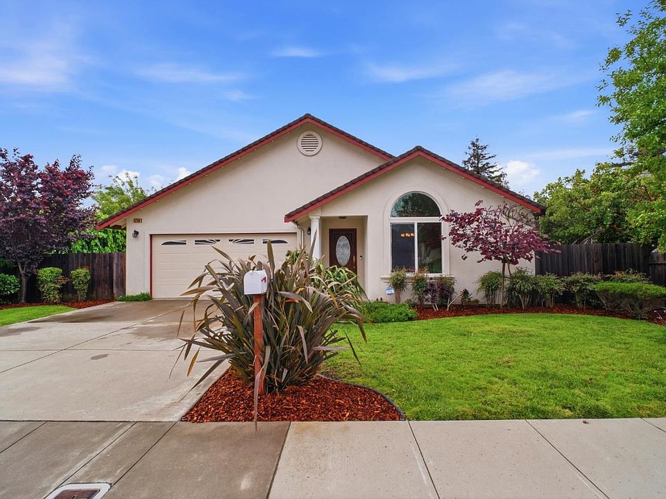 1st image of 3759 La Costa Ave