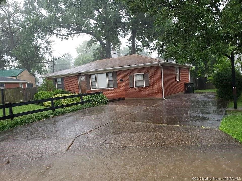 2nd image of 1028 Morris Ave
