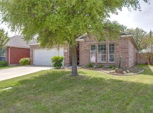 10669 Fossil Hill Dr, Fort Worth, TX 76131
